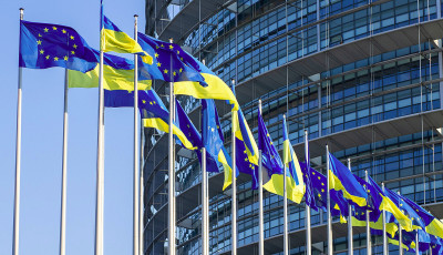 У ЄС розповіли, коли Україна зможе отримати 2 млрд євро за єврореформи
