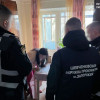У Запоріжжі судитимуть двох жінок за спробу передати двох дітей за $2000